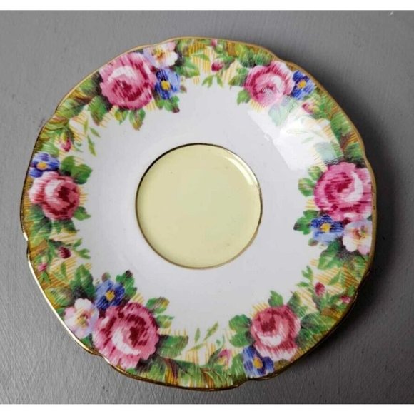 Tea cup and Saucer, Vintage Paragon, Tapestry Rose, Pink Cabbage Roses - Picture 8 of 9